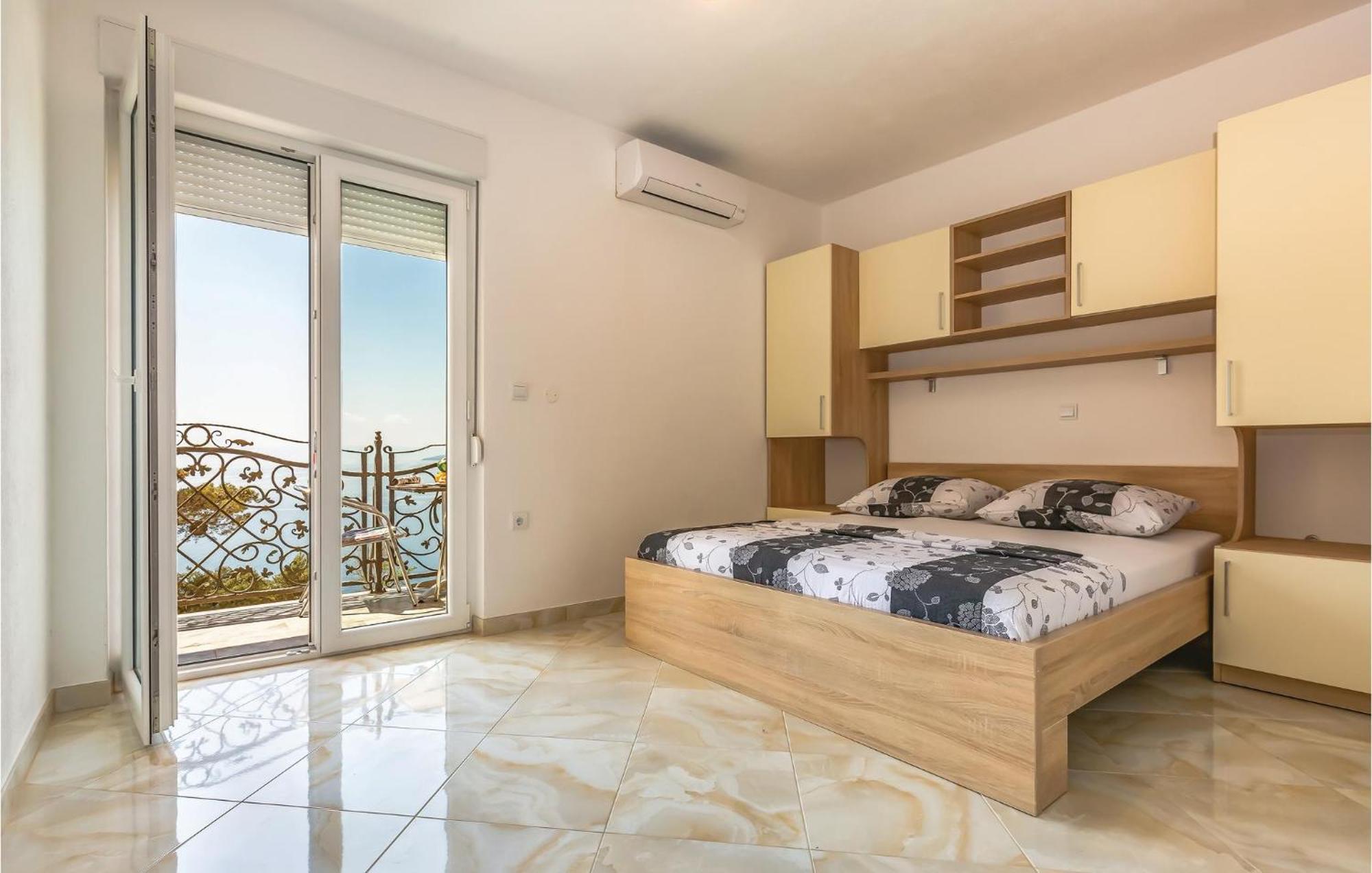 Nice Apartment In Krvavica With House Sea View Exterior foto